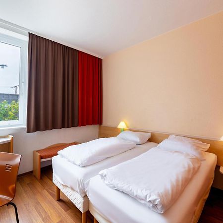 B&B Hotel Duisburg Hbf-Nord Exteriör bild