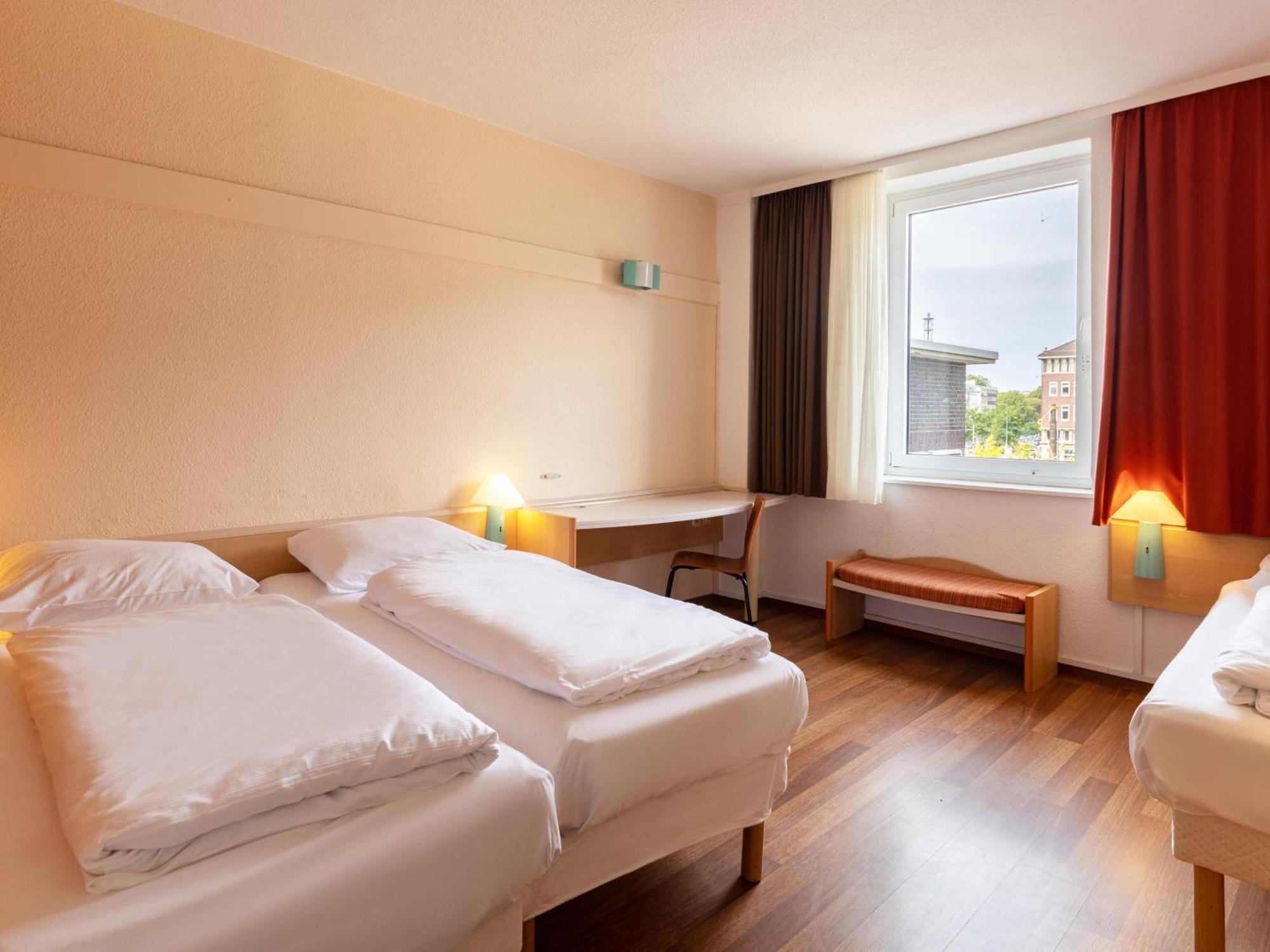 B&B Hotel Duisburg Hbf-Nord Exteriör bild