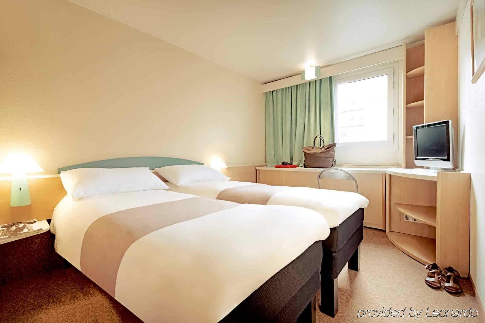 B&B Hotel Duisburg Hbf-Nord Exteriör bild